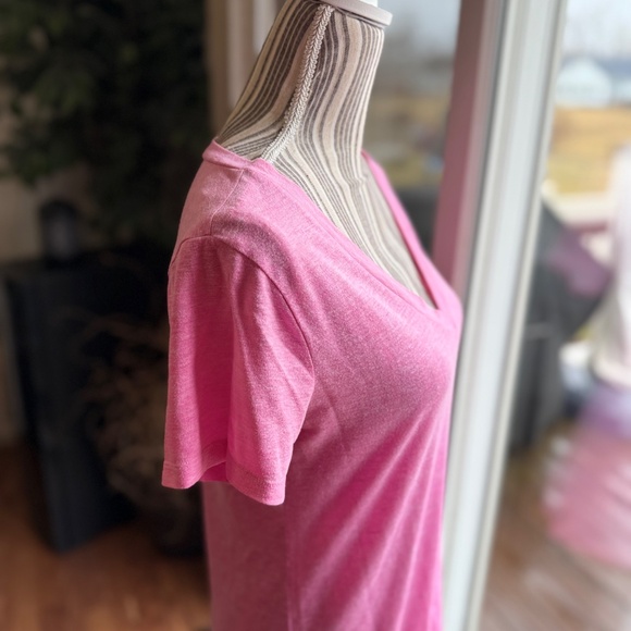 Old Navy T-Shirts (Set of two) - Picture 11 of 15